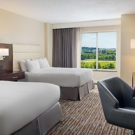 Doubletree By Hilton Greensboro Extérieur photo