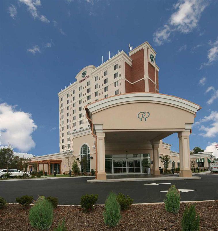 Doubletree By Hilton Greensboro Extérieur photo