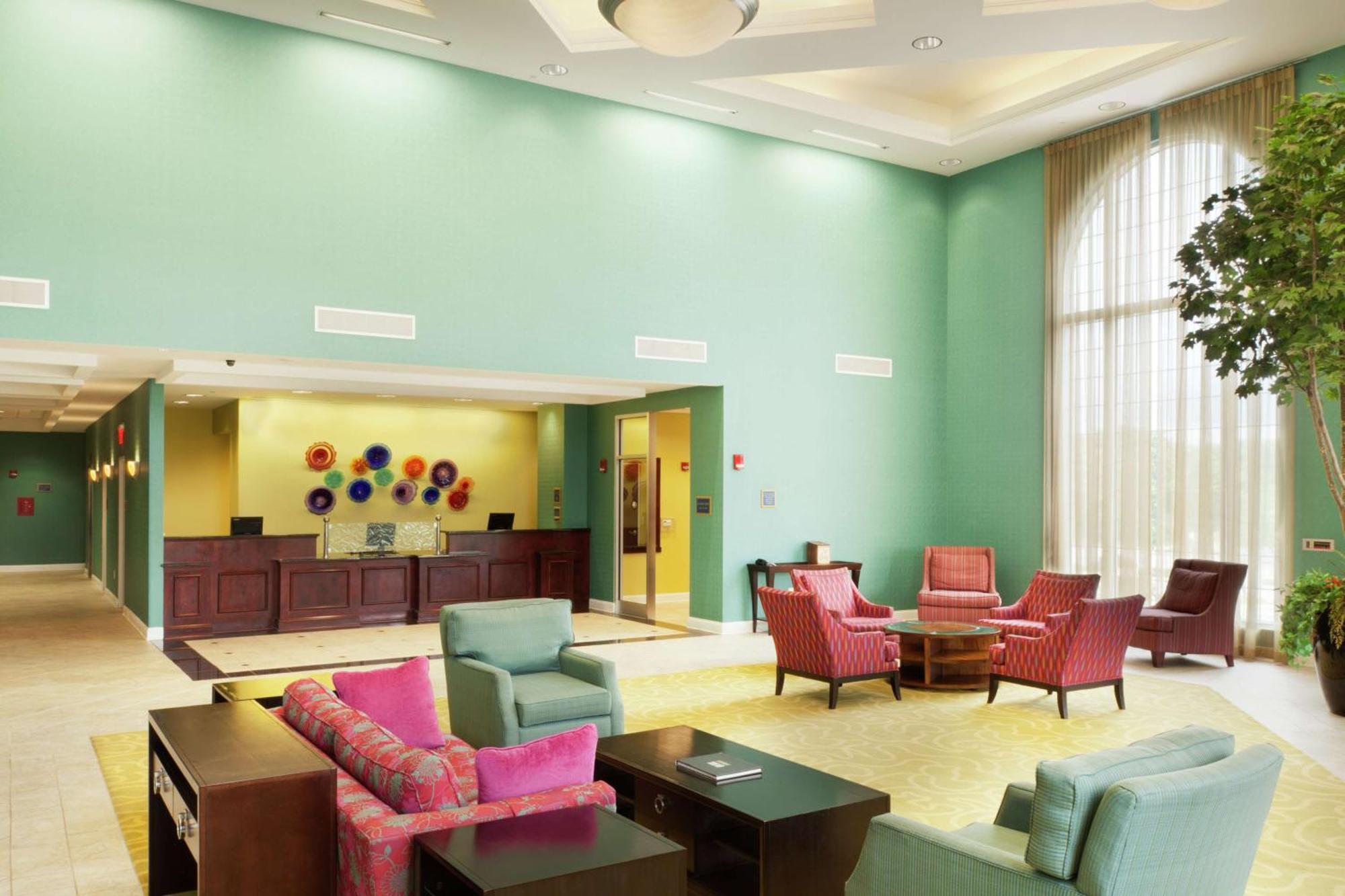 Doubletree By Hilton Greensboro Extérieur photo